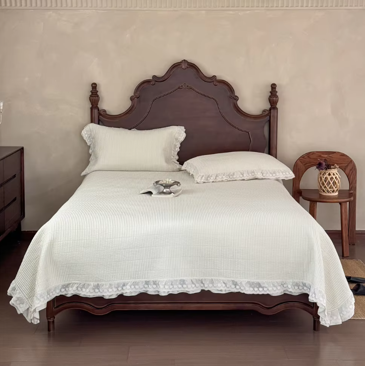 Одеяло с принтом и кружевной тканью